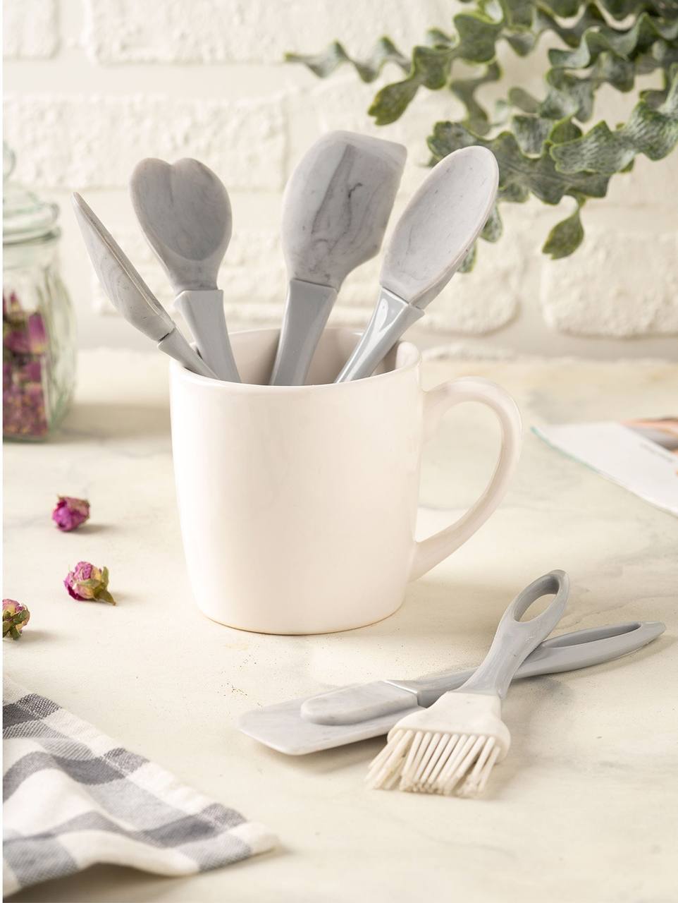 ست شش پارچه سيليکوني فانتزي دسته پلاستيکي - تصویر 2